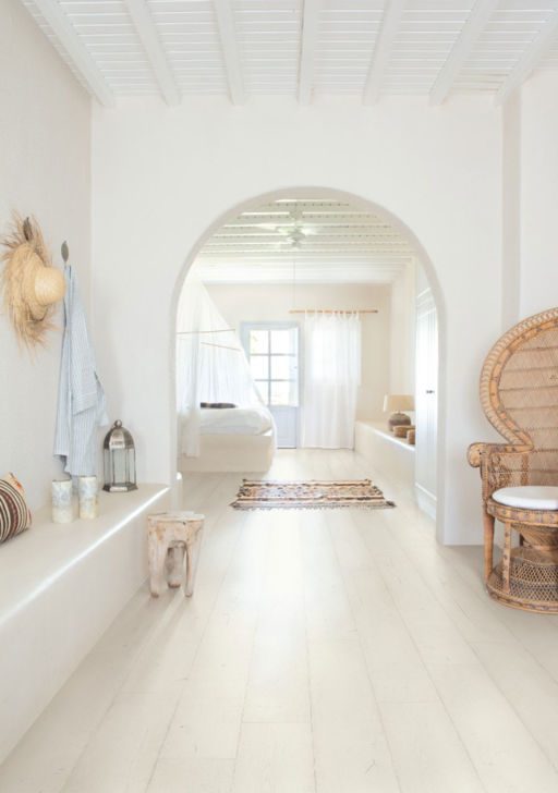 QuickStep Capture Painted Oak White Laminate Flooring, 9mm