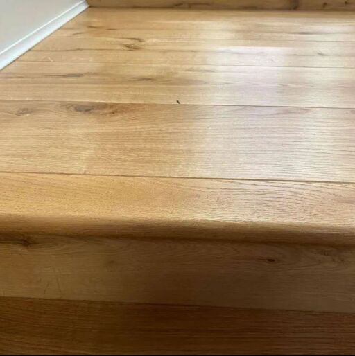 Tradition Solid Oak Stair Nosing, Lacquered For 20mm Floors 82x27mm, 2.7m Image 3